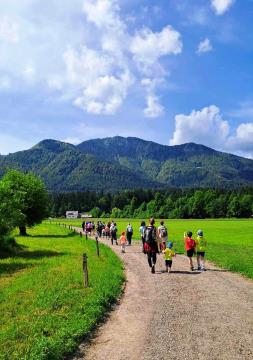 Pohod v Pekel in po Vorančevi poti ob deseti obletnici Festivala solzic (16)